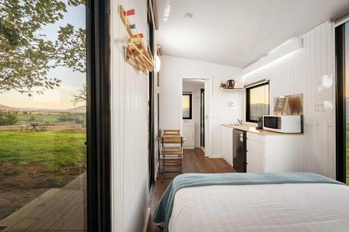 Nichol Road Hideaway at Annies Retreat by Tiny Away in Yackandandah