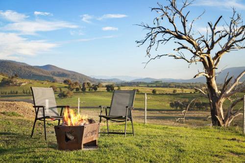 Nichol Road Hideaway at Annies Retreat by Tiny Away in Yackandandah