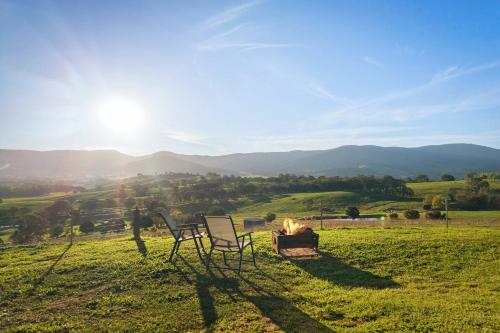 Nichol Road Hideaway at Annies Retreat by Tiny Away in Yackandandah