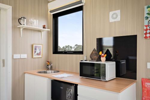 Tiny Regen Farm Stay by Tiny Away in Allendale