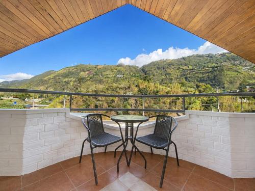 Luxury Quinta con Jacuzzi - Sauna - BBQ in Banos de Agua Santa
