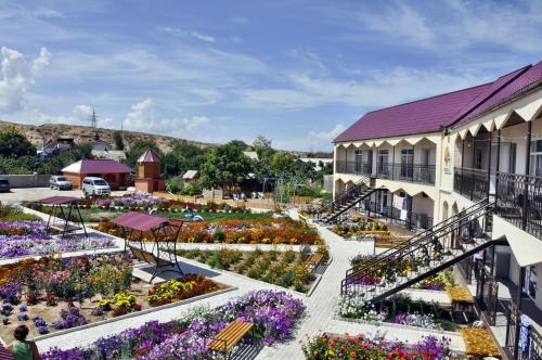 Manzara, Hotel Natalia in Kaji-Say