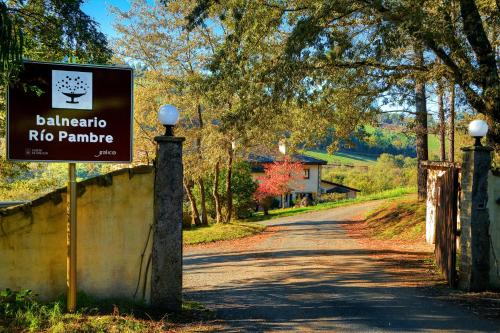 Hotel Balneario Rio Pambre