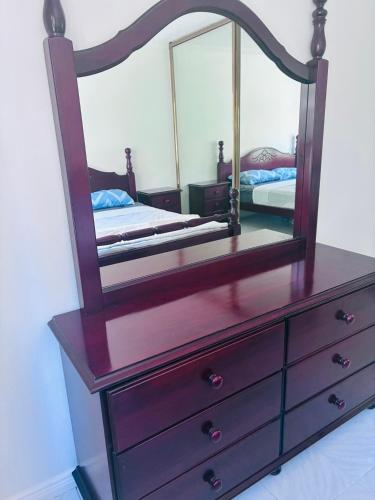 Queen Size Room near the station in Drummoyne