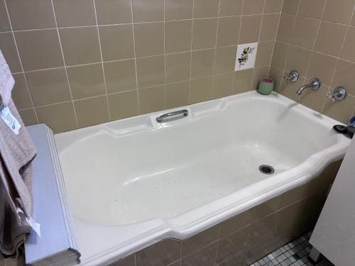 Queen Size Room near the station in Drummoyne