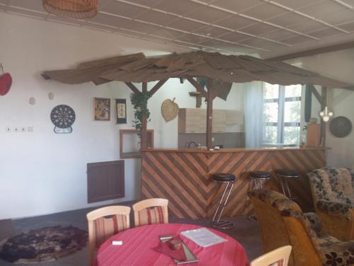 Stará škola - studio apartmán, 4 lůžka (Stara skola - studio apartman, 4 luzka) in Zátor
