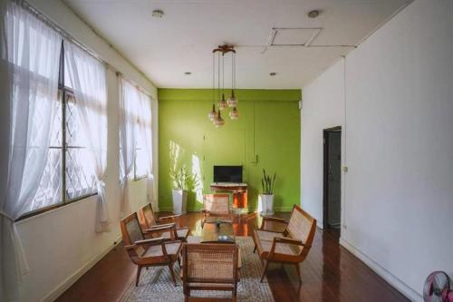 ห้องเตียงเดี่ยวประเภทนี้มีห้องน้ำส่วนกลาง (Single Room with Shared Bathroom)