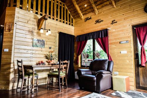 Удобства, The Little Mountain Cabin in Turnu Ruieni