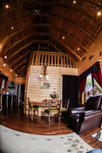 кухня, The Little Mountain Cabin in Turnu Ruieni