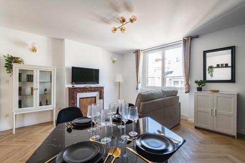 13 Place Royal - Center - Reims Cathedral Historic