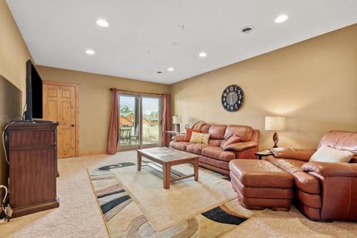 Sleep 10-Big Sandy Villa-Luxury-Lake view deck in Aitkin