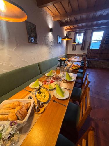 Food and beverages, Penzion Saldorf in Znojmo
