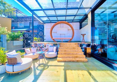 로비, Cloudskape Resort Ooty by VOYE HOMES in 우띠