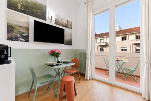Central Milan Cozy Suite - Panoramic Terrace