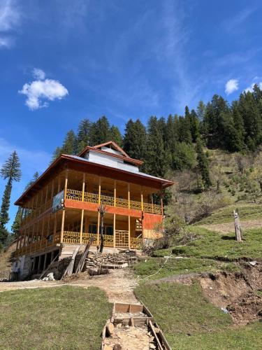 Viesnīcas āriene, Peak Paradise Resort in Sharda