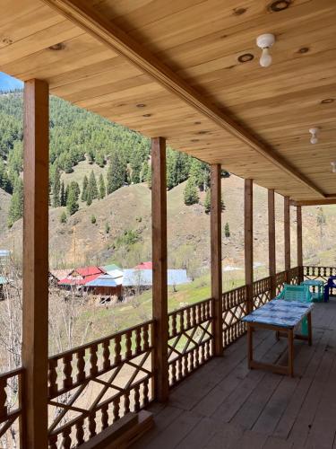 Peak Paradise Resort in Sharda