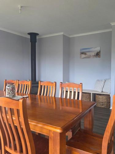 Blake's Beach House Robe district in Boatswain Point