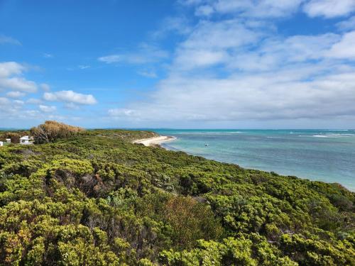 Blake's Beach House Robe district in Boatswain Point