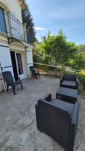 Cozy quiet appartment near Paris Saclay in Бур-сюр-Ивет