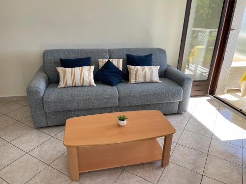 Frejus plage T2, piscine, parking, plages a 200m in Frejus Plage