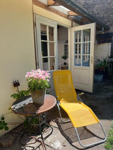 Maison privee de 70m2 avec pergola Et jardin a 15min centre de Strasbourg Chez Regine