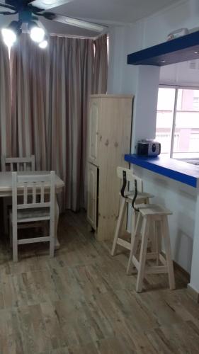 ห้องครัว, Estudio en Edificio Alnes in มาร์เดลพลาตา