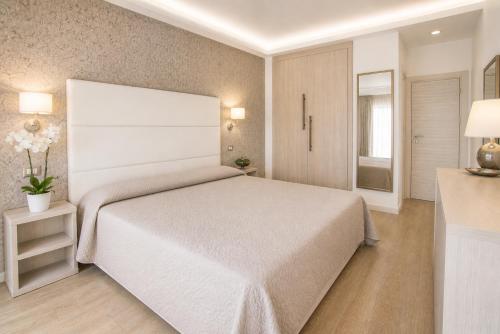 2 twin beds