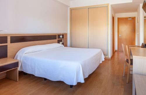 Hotel Golden - image 29