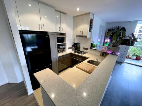 Spacious 2-bedroom apartment in Waterloo in Zetland