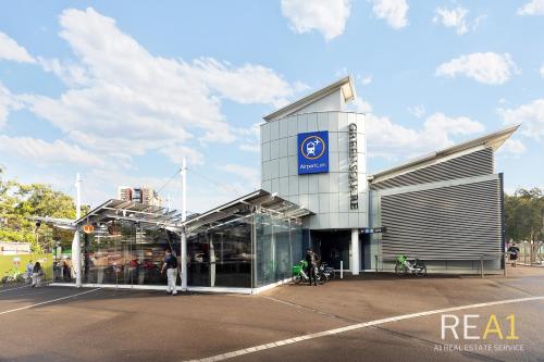 Green Square 2BR Station, Woolworths Parking in Zetland