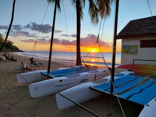 Bungalow paisible ,proche mer et commerces in Bas Vent