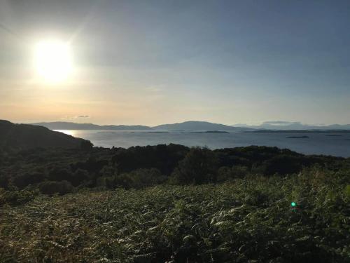 Cosy Crinan Cottage - Pet Friendly, Wetroom, Garden in Crinan