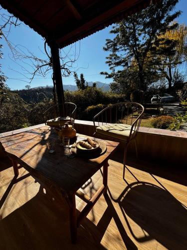 THHPSociety - 1111 villa - Mukteshwar - Orchard Garden , Private garden , Jacuzzi in Muktesvara