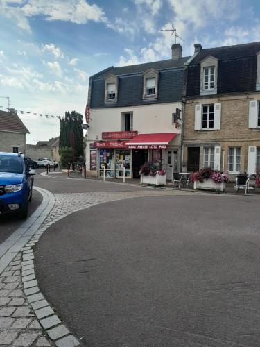 Maison Quebec in Bernieres-sur-Mer
