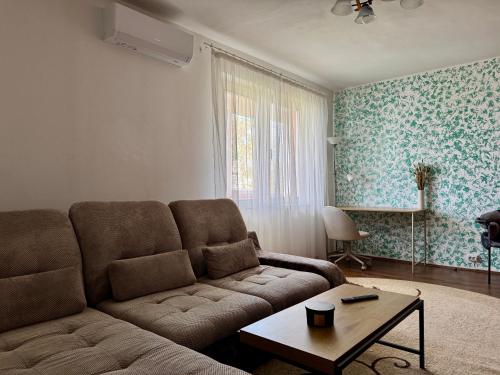 Your cozy place – khách sạn tại Tudor Vladimirescu
