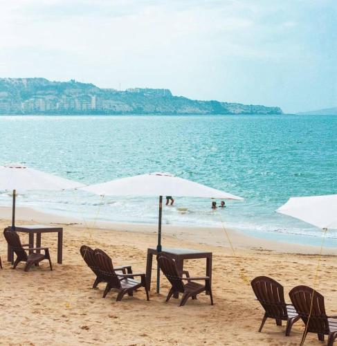 Beach, Apartamento en Villasol Suite con acceso a la playa, piscina y seguridad 24h-Lecheria in Puerto La Cruz