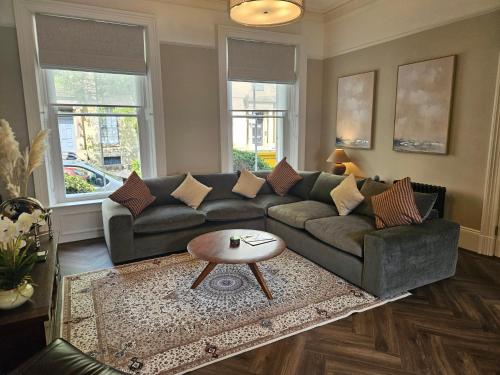 Carlisle City Centre Wonderful Georgian Townhouse – khách sạn tại Lau Dai