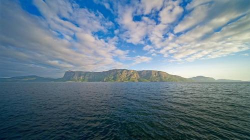 Apkārtne, Fjordheart Srbvg 1 in Sørbøvågen