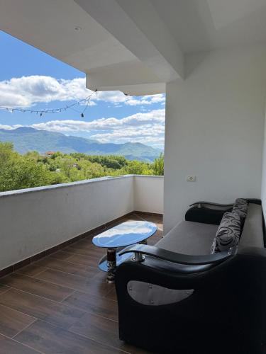 陽台/露台, Villa Dorez Librazhd in 拉比諾特-富舍