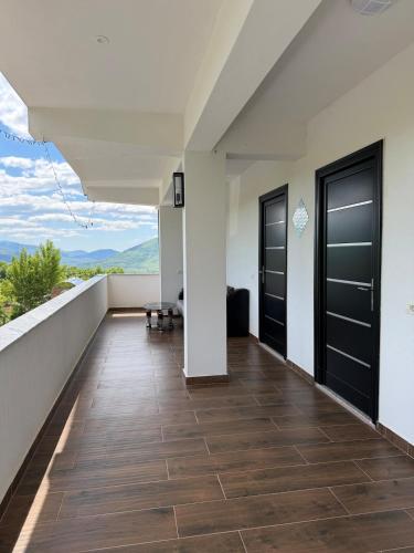 陽台/露台, Villa Dorez Librazhd in 拉比諾特-富舍