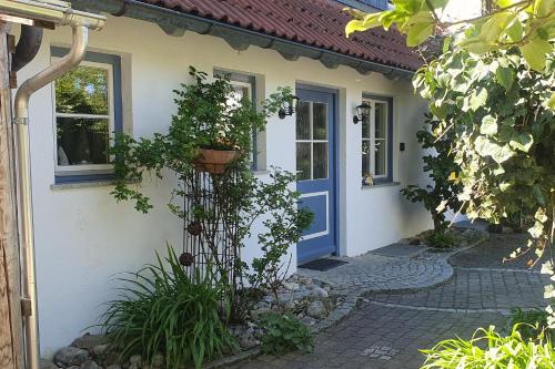 Bejárat, 145 qm Ferienwohnung Beckenhölzle in ruhiger Lage mit Garten und 3 Schlafzimmern (145 qm Ferienwohnung Beckenholzle in ruhiger Lage mit Garten und 3 Schlafzimmern) in Kisslegg