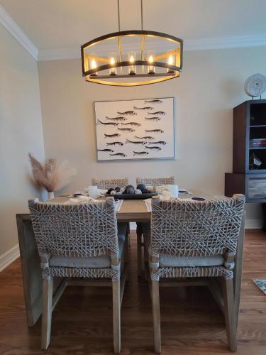Serene Marina Views await at this One-Bedroom Gem! in Lantana (FL)