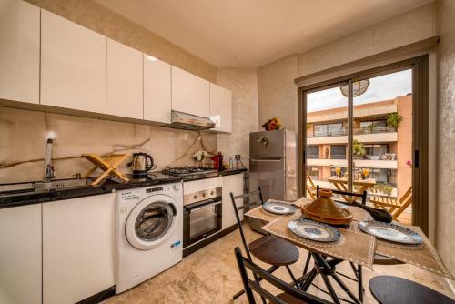 Prime location Moroccan-Style Luxury Apartment with Parking near Carré Eden Shopping Center - image 14