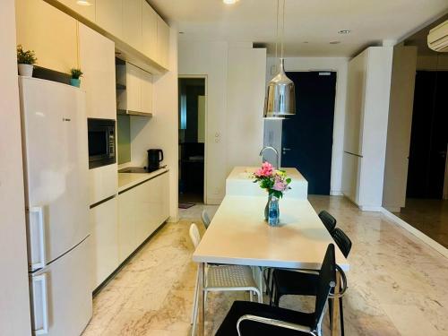 Kitchen, Platimum Pixma Suites by Klcc in Little India