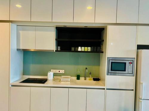 Kitchen, Platimum Pixma Suites by Klcc in Little India