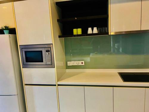 Kitchen, Platimum Pixma Suites by Klcc in Little India