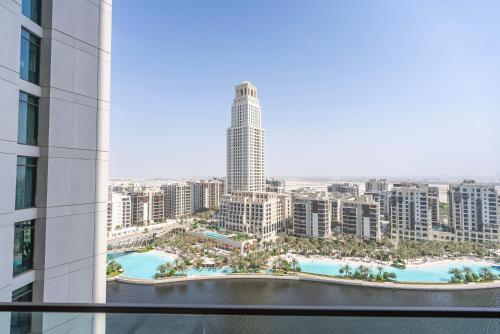Luxury Water Front Retreat, The Palace Residences Dubai Creek, Full Beach and Canal View, Dubai