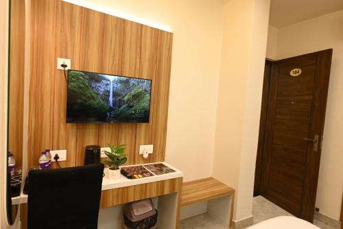 The Raghav Vilas Luxury Stay near Kashi Vishwanath Temple - image 2