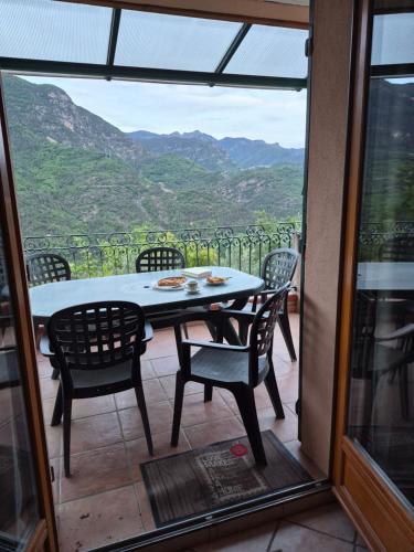 Le Nid de Ciambonson gîte à louer Roussillon