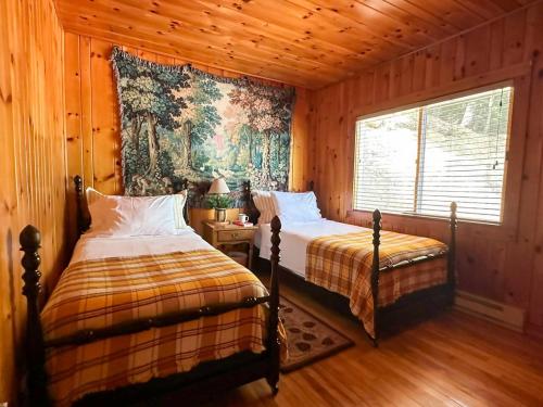 Hemlock Cabin Retreat | 3BR + Cedar Guest Suite - main image